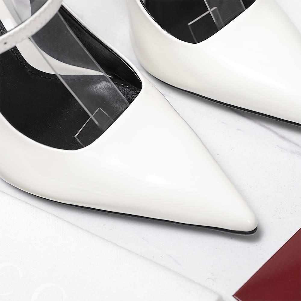 Gucci Women s slingback pump