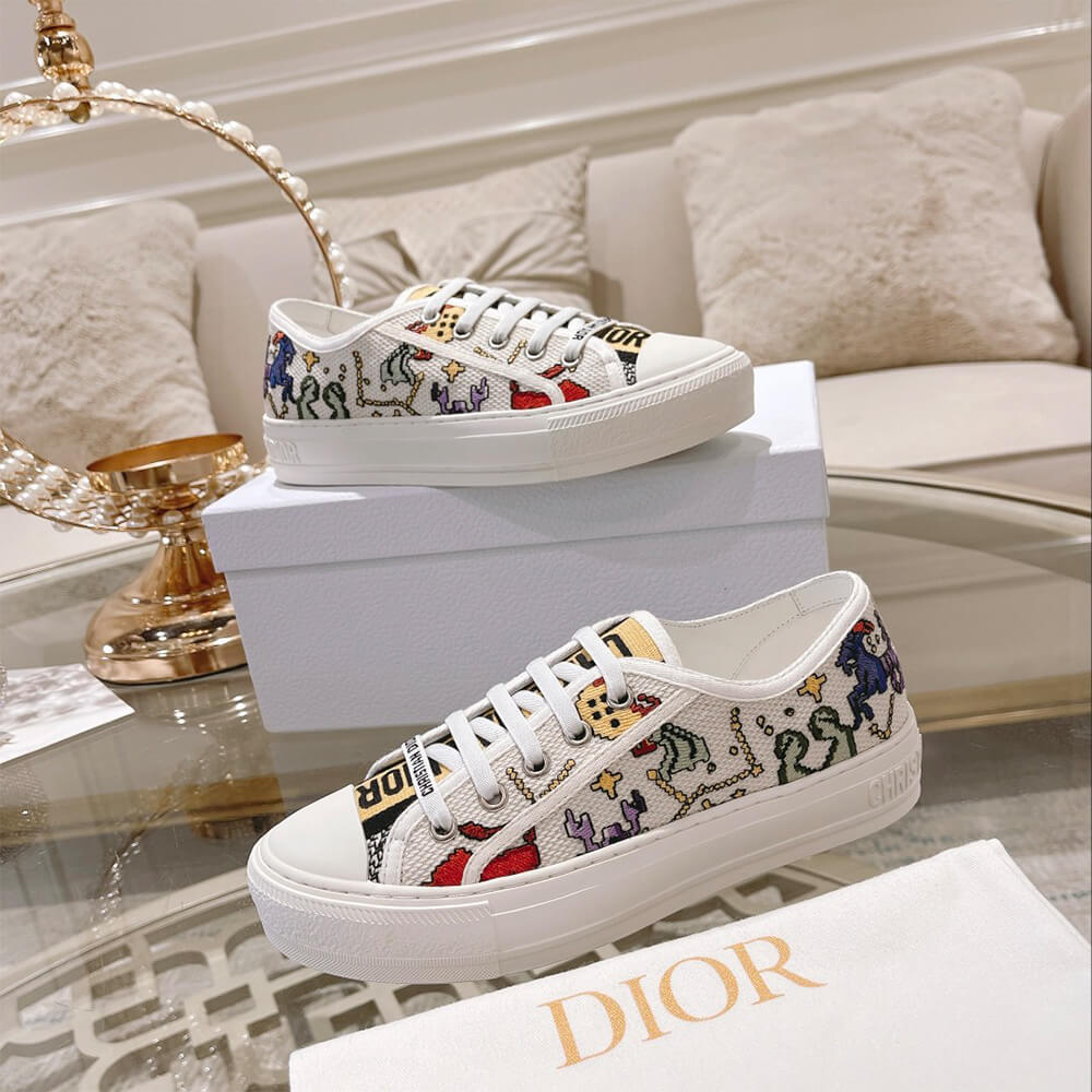 WALK N DIOR SNEAKER