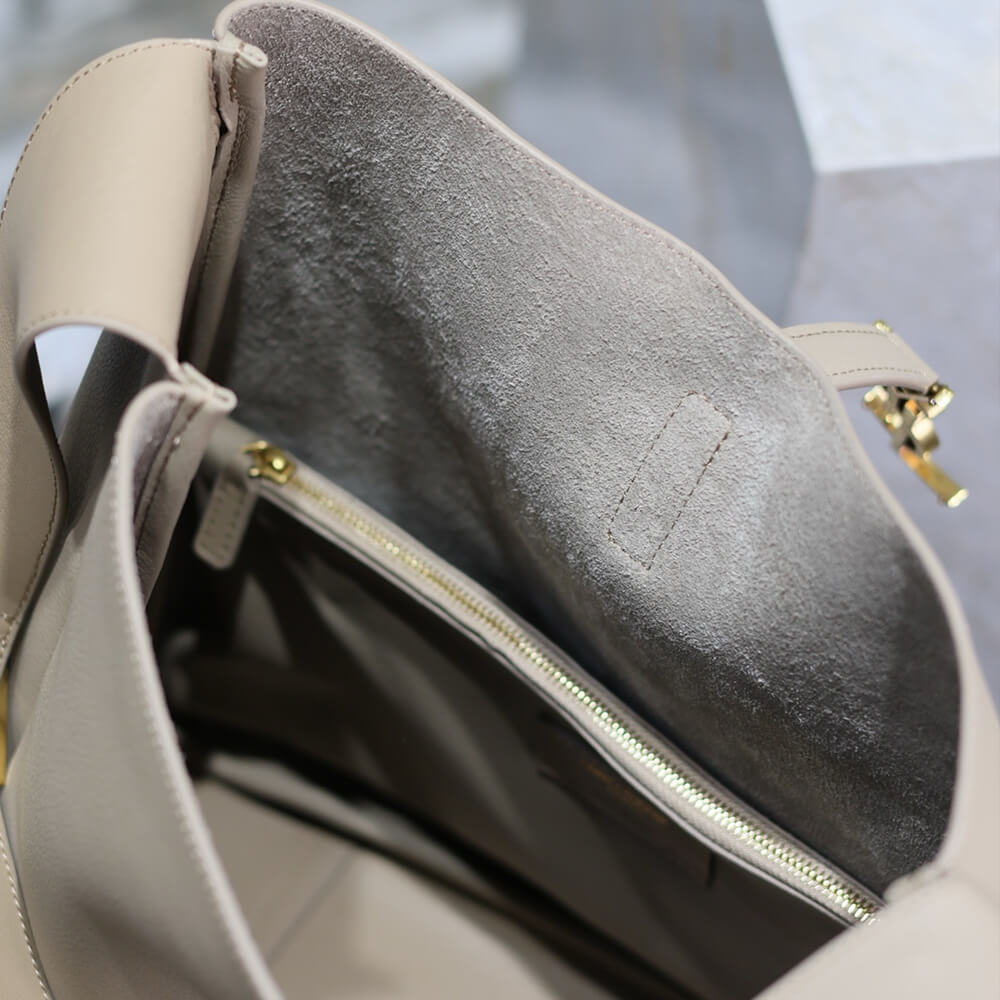 YSL LE 5 �� 7 supple LARGE