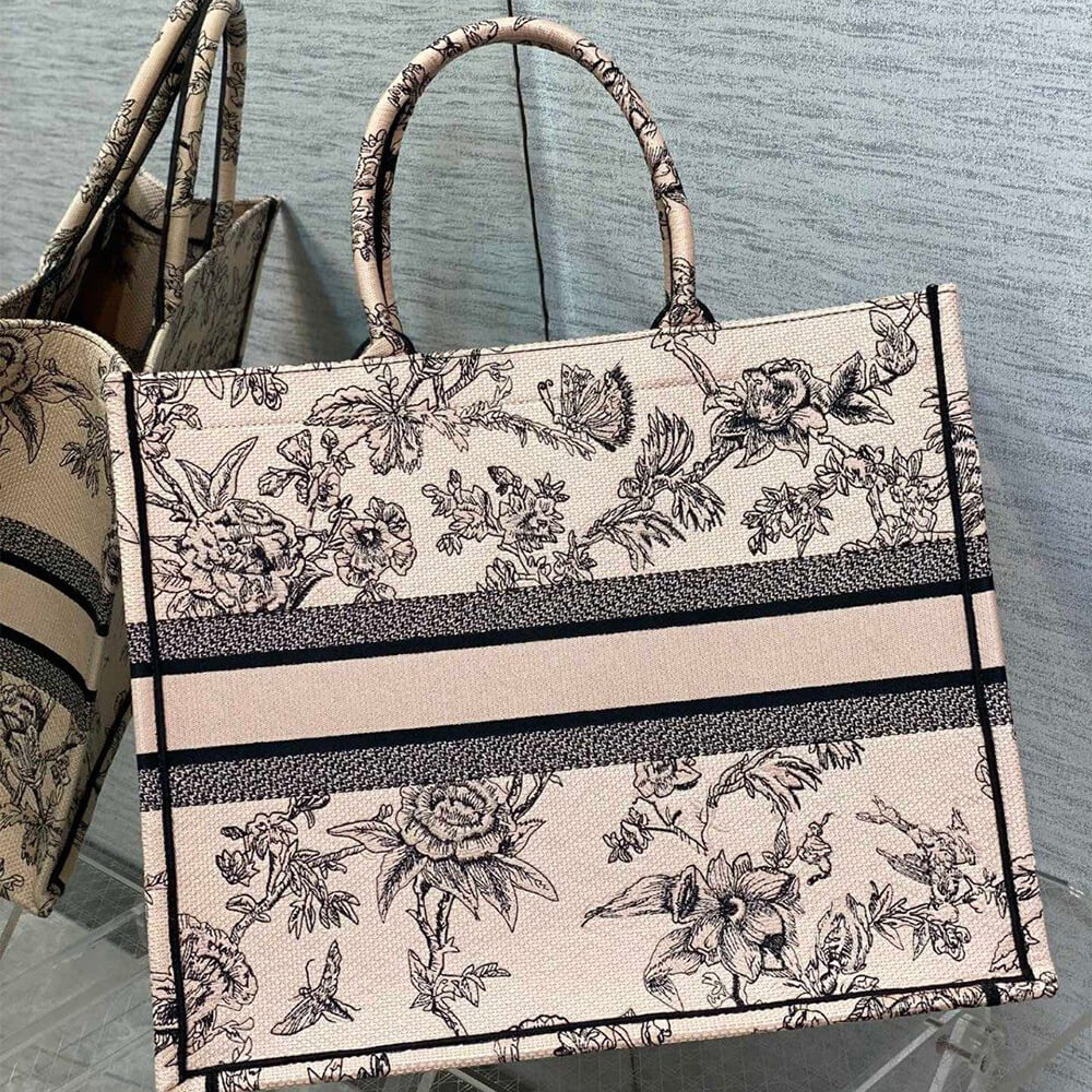LARGE DIOR BOOK TOTE