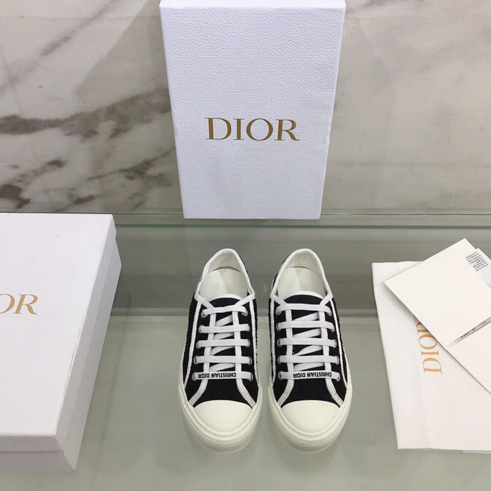 WALK N DIOR SNEAKER