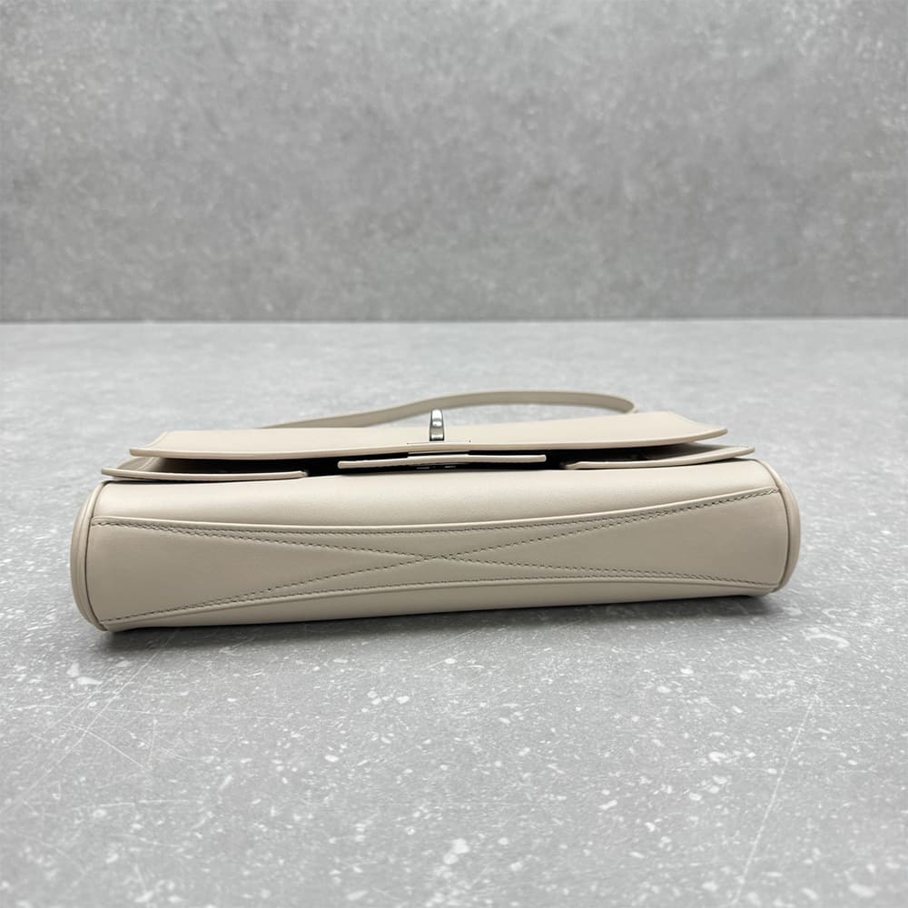 Balenciaga Women s Bel Air Clutch On Strap Small(HIGH-END GRADE)