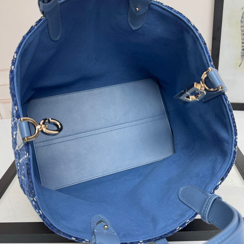 Medium Dior Toujours Bag