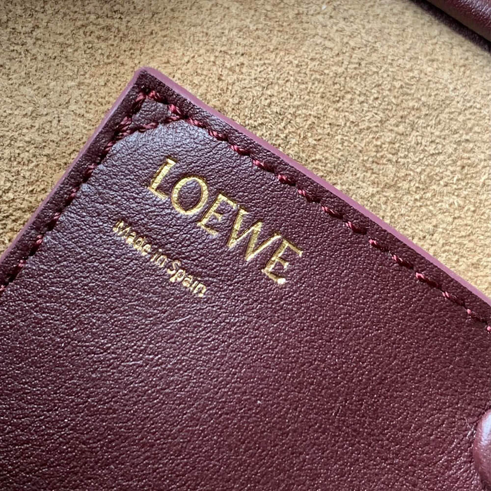 LOEWE Amazona 23 Cropped bag in nappa calfskin(HIGH-END GRADE)