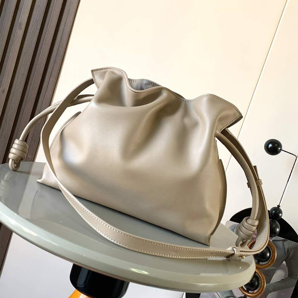 LOEWE Medium Flamenco clutch in nappa calfskin(HIGH-END GRADE)