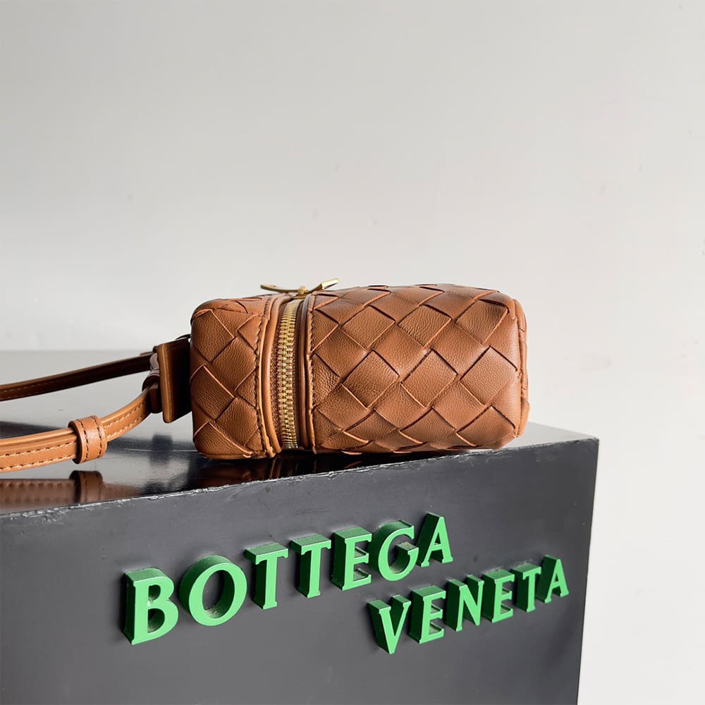 Bottega Veneta Bang Bang Vanity Case(high-end grade)
